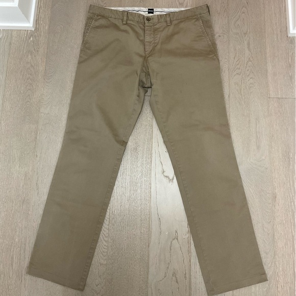 HUGO BOSS Beige Men’s Pants Never Worn - Picture 1 of 3